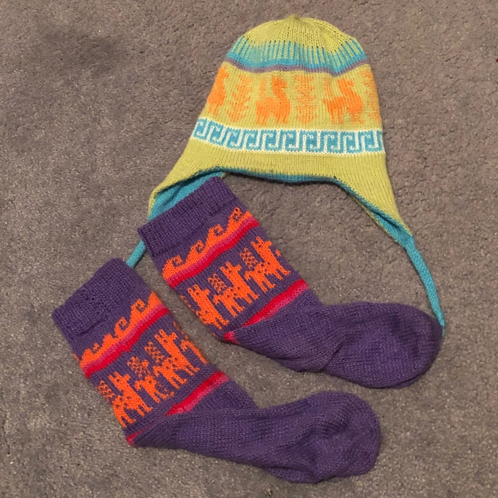 Alpaca Snow hat and socks